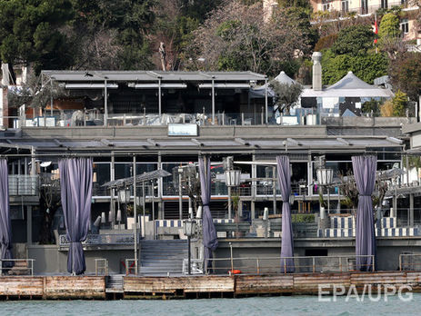 МИД: Из 39 жертв теракта в Стамбуле опознан 21 человек, украинцев среди них нет