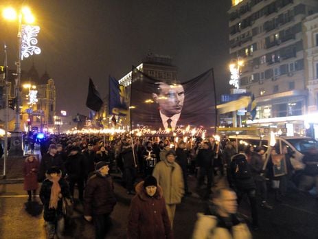 В Киеве националисты провели факельное шествие в честь дня рождения Бандеры. Фоторепортаж