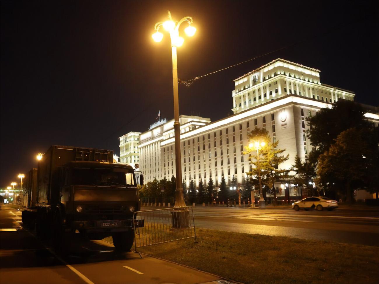 Enhanced Security Measures and Military Presence in Moscow