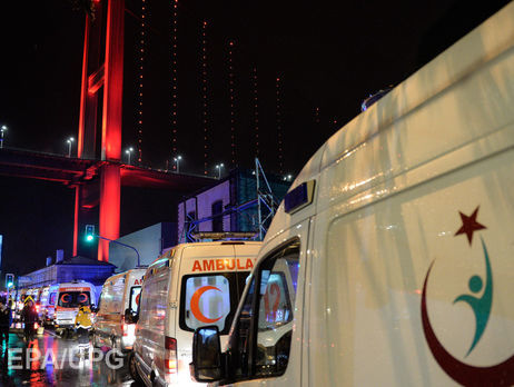 Американец, отмечавший Новый год в стамбульском клубе, остался жив благодаря мобильному телефону