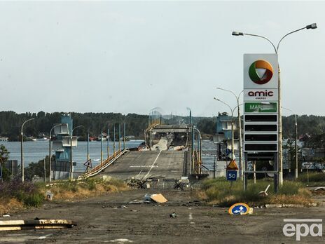 Оккупанты днем обстреляли аптеку, общепит и многоэтажку в Херсоне, ранены три человека – ОВА