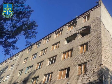 Двоє людей загинули внаслідок російського обстрілу Херсона вранці 4 липня – Офіс генпрокурора