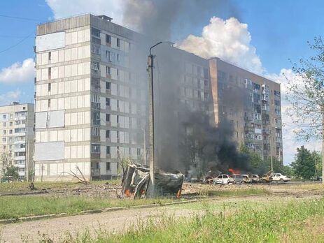 Оккупанты нанесли удар по жилому массиву Первомайского Харьковской области, пострадавших – десятки. Фоторепортаж