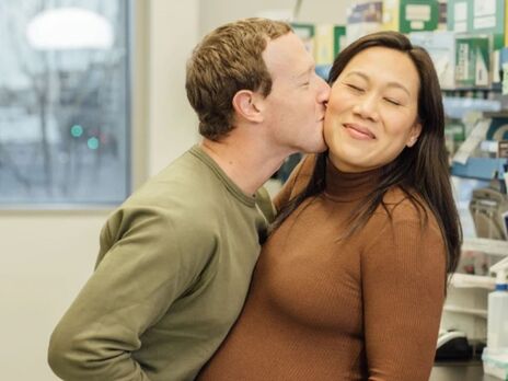 Цукерберг показав дружину і своїх трьох доньок