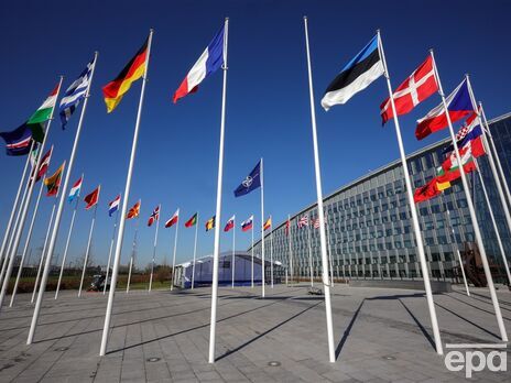 46 западных дипломатов, экспертов и военных подписали письмо с призывом как можно быстрее предоставить Украине дорожную карту для членства в НАТО