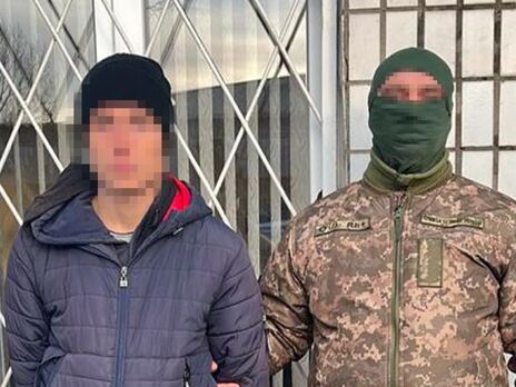 Суд призначив покарання у вигляді восьми років позбавлення волі колаборанту, який охороняв адмінбудівлі росіян під час окупації Херсона