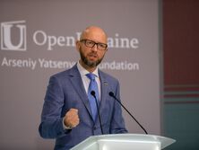 Яценюк: Заявление Эрдогана о желании продлить 