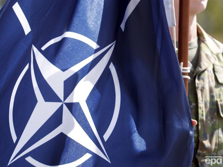США, Британия, Франция и Германия на саммите НАТО хотят предоставить Украине "гарантии", страны Восточной Европы настаивают на членстве – СМИ