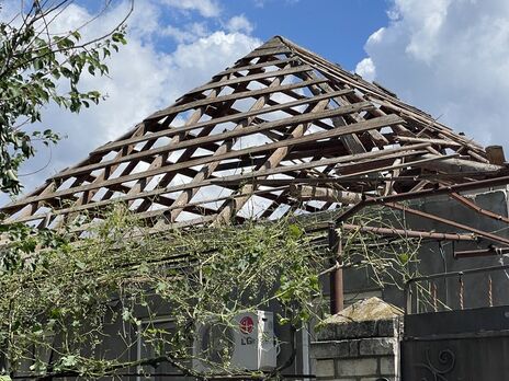 Оккупанты снова обстреляли Херсон, пострадал мирный житель – обладминистрация