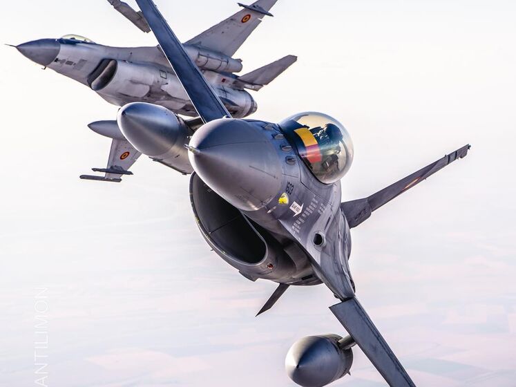Румунія в серпні може розпочати навчання українських пілотів на F-16 – ЗМІ