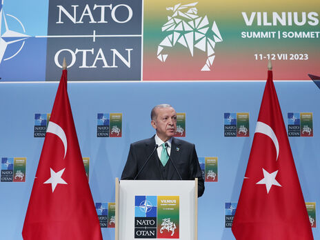 Ердоган заявив, що питання щодо вступу Швеції в НАТО Туреччина розгляне не раніше ніж восени