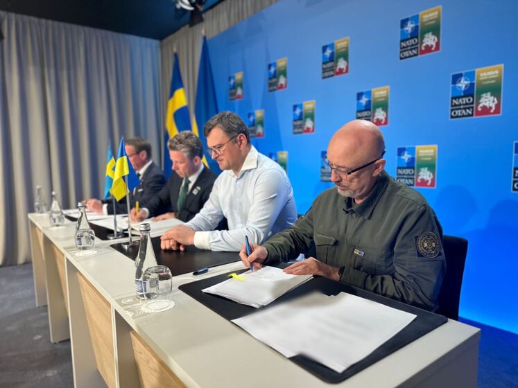 Україна та Швеція підписали угоду про співпрацю в галузі оборонних закупівель і обміну секретними даними
