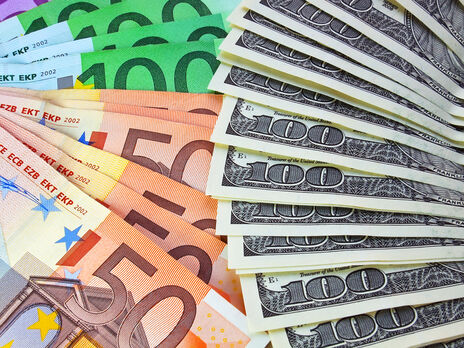 Збереження валютних обмежень завдає шкоди економіці й підприємствам України – ЗМІ
