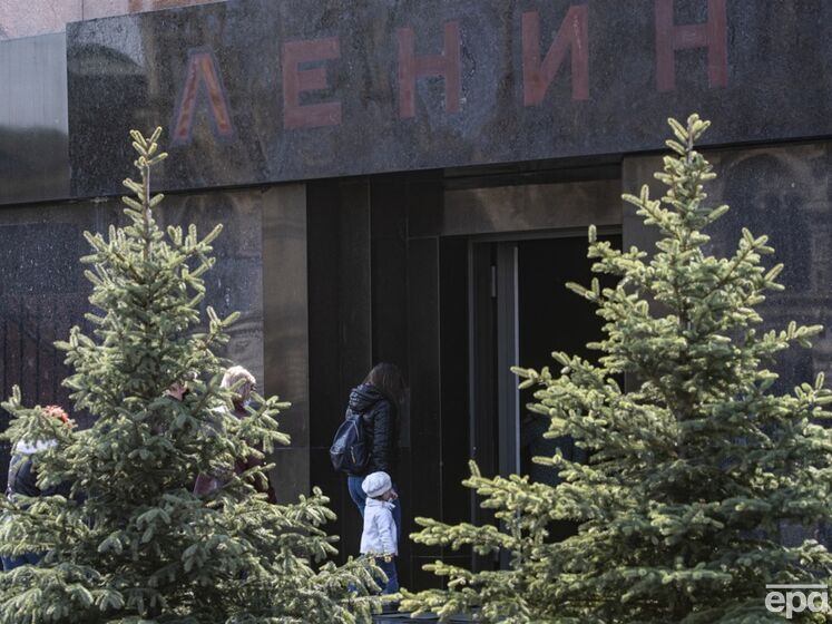 У Москві чоловік кинув "коктейль Молотова" в мавзолей Леніна &ndash; ЗМІ