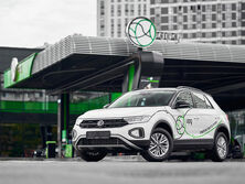 Мрія на колесах: переможець акції від АЗК UPG став володарем кросовера Volkswagen T-Roc