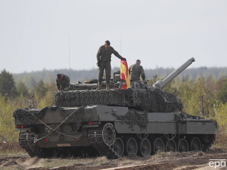 Четыре Leopard, 10 БТР, "скорые" и полевой госпиталь. Испания объявила об отправке военной помощи Украине