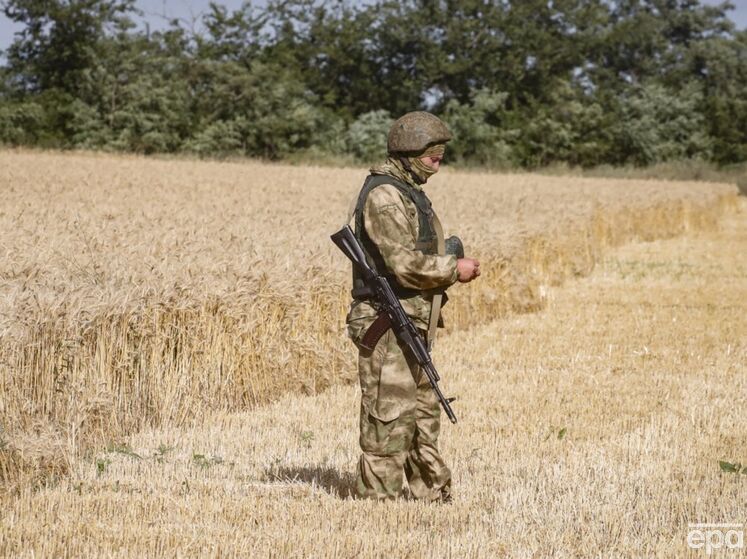 "По одній гранаті тільки, самому підірватись". Окупант під час розмови, перехопленої ГУР Міноборони, розповів про брак боєприпасів у російській армії