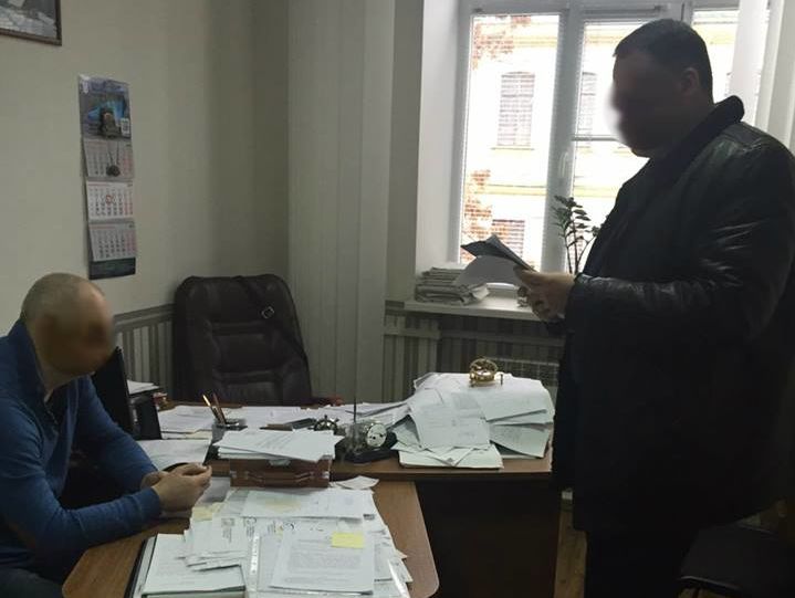 Проректора Киевской государственной академии водного транспорта задержали на взятке