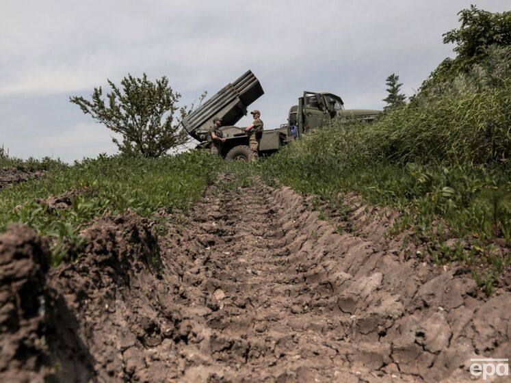 Українські військові ведуть важкі бої на північ і на південь від Бахмута – Генштаб ЗСУ