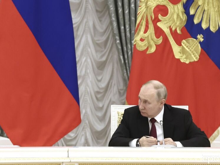 Осєчкін: Путін разом з оточенням панічно боїться арешту, конфіскації всього
