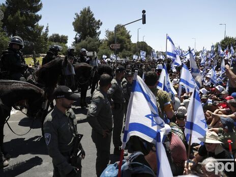 Парламент Ізраїлю проголосував за судову реформу Нетаньяху. У Єрусалимі тривають протести, поліція застосувала водомети
