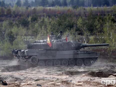 Испания отправила в Украину танки Leopard 2 и бронемашины. Они прибудут в начале августа – минобороны Испании