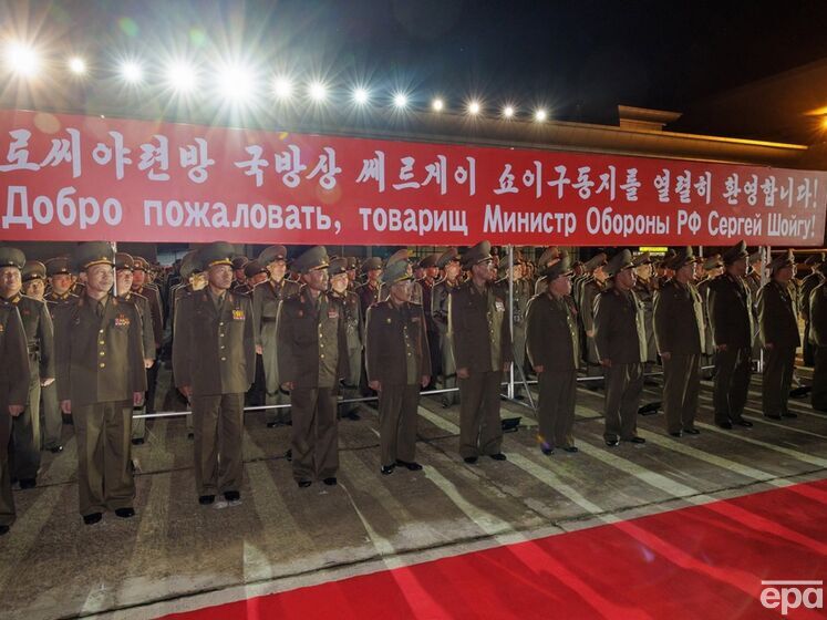Шойгу приїхав у КНДР. Він зустрівся з міністром оборони Північної Кореї і заявив, що "з перших хвилин відчув турботу й увагу"