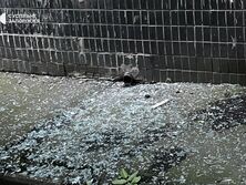 РФ ударила ракетой по Запорожью. Погибли два человека, выбиты окна в многоэтажках, поврежден супермаркет – горсовет