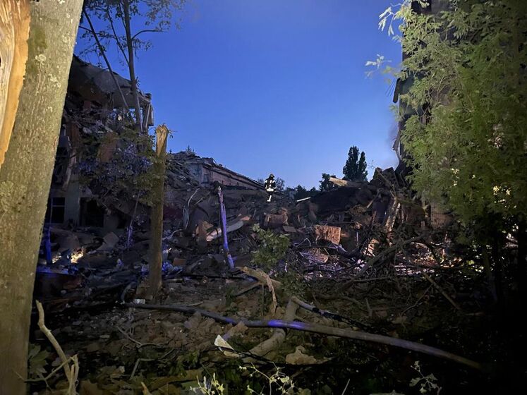 Ракетный удар РФ по Сумам. Разрушен корпус учебного заведения, один человек погиб, пятеро пострадали