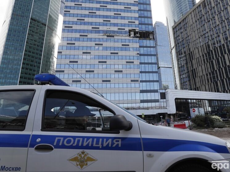 У Москві після нічної атаки безпілотників по вулиці розлетілися документи міністерства цифрового розвитку РФ – ЗМІ