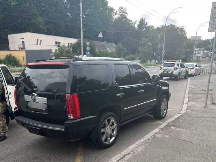 В Киеве водитель заблокировал дорогу "скорой", которой транспортировали двухлетнего ребенка в критическом состоянии. Ему грозит до пяти лет тюрьмы