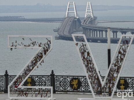 Оккупанты оградили Крымский мост бонами, чтобы спасти его от ударов надводных беспилотников – росСМИ