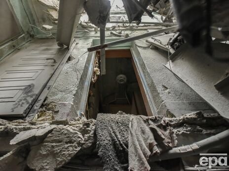 Росіяни вночі атакували дронами центр Харкова, зруйновано гуртожиток, у будівлі сталася пожежа – мер