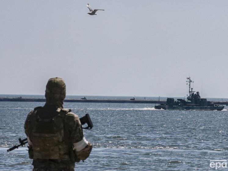 У міноборони РФ заявили, що українські безпілотні катери вночі атакували кораблі Чорноморського флоту