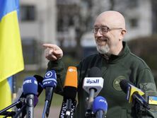 Нардеп Гончаренко написав, що Резнікова призначать послом у Великобританії. У МЗС України попросили його не спекулювати на цій темі