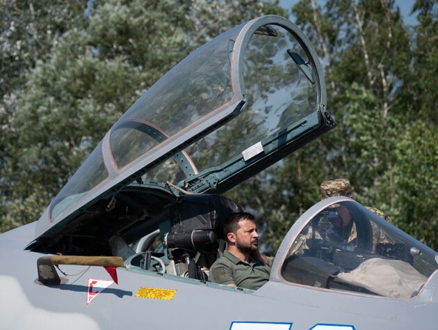 Тільки питання часу, коли в українському небі будуть F-16 – Зеленський