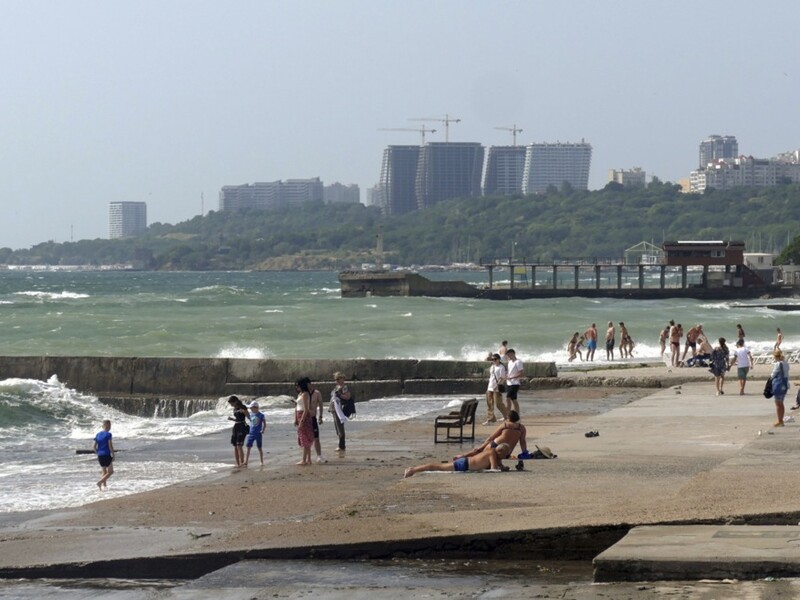 В Одесской области власти решили открыть пляжный сезон