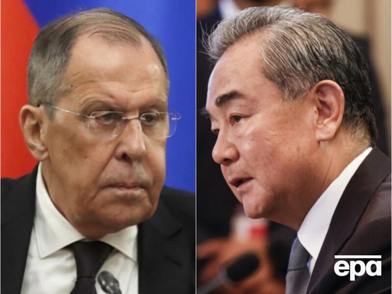 Глави МЗС Китаю і РФ обговорили війну в Україні наступного дня після міжнародних зустрічей у Саудівській Аравії