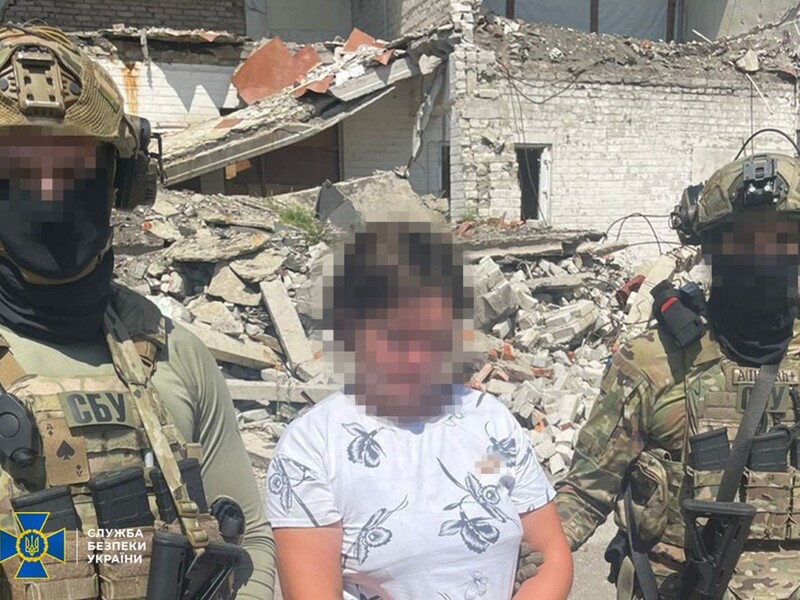 СБУ разоблачила в Донецкой области женскую агентурную сеть, которая работала на ФСБ и вагнеровцев. Женщины шпионили за авиацией ВСУ