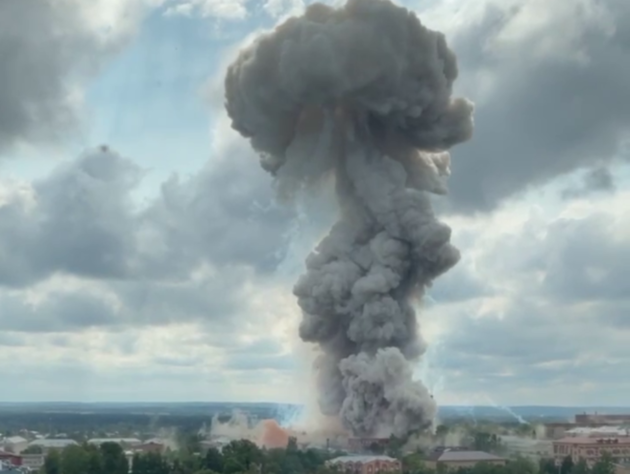 З'явилося відео вибуху на заводі під Москвою. У РФ назвали його причину