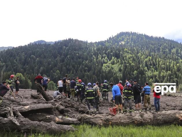 Число погибших из-за схода грязевой лавины в Грузии достигло 21, еще 12 человек ищут