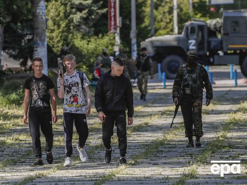 Оккупанты отправляют украинских подростков в военные лагеря для "промывания мозгов". Там приходится ходить на концерты Газманова – Центр нацсопротивления