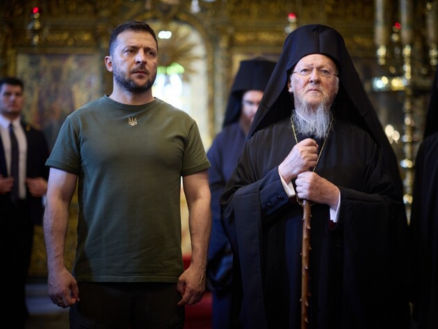 Зеленский пригласил вселенского патриарха Варфоломея посетить Украину
