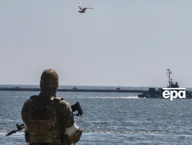 Оккупанты заявили, что открыли огонь и подняли вертолет, чтобы остановить и досмотреть иностранный сухогруз в Черном море