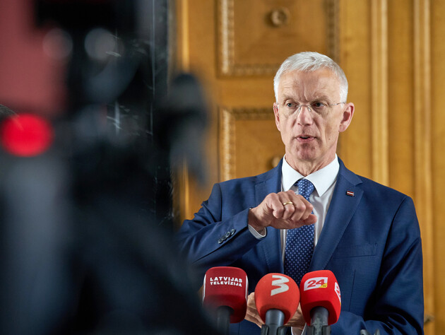 Прем'єр Латвії Каріньш оголосив про вихід у відставку