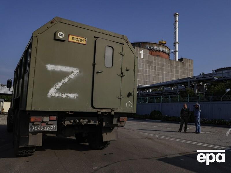 Окупанти показали відео з "військовими маневрами" на Запорізькій АЕС. Подоляк прокоментував