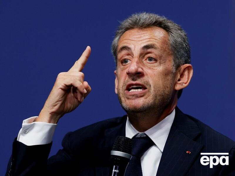 Саркозі заявив, що Україні не місце в Євросоюзі, а у Криму потрібен новий "референдум". В Офісі президента назвали його співучасником багаторічного злочину