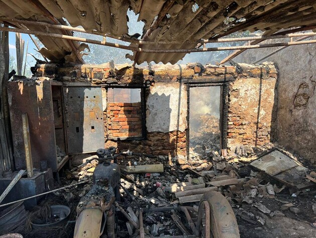 Окупанти скинули вибухівку з дрона на житловий сектор у Херсонській області, є поранені – прокуратура
