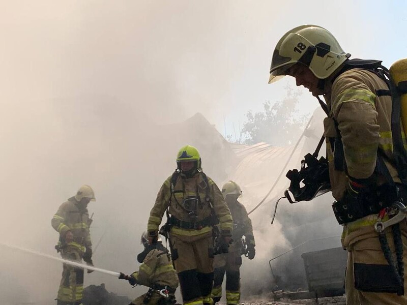 Под Киевом произошел пожар на складе в научно-исследовательском центре МВД, есть пострадавшие – Клименко