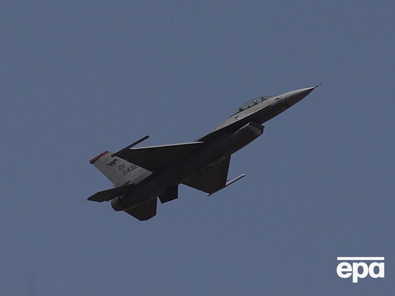 У міноборони Данії підтвердили, що країна спільно з Нідерландами передасть Україні F-16